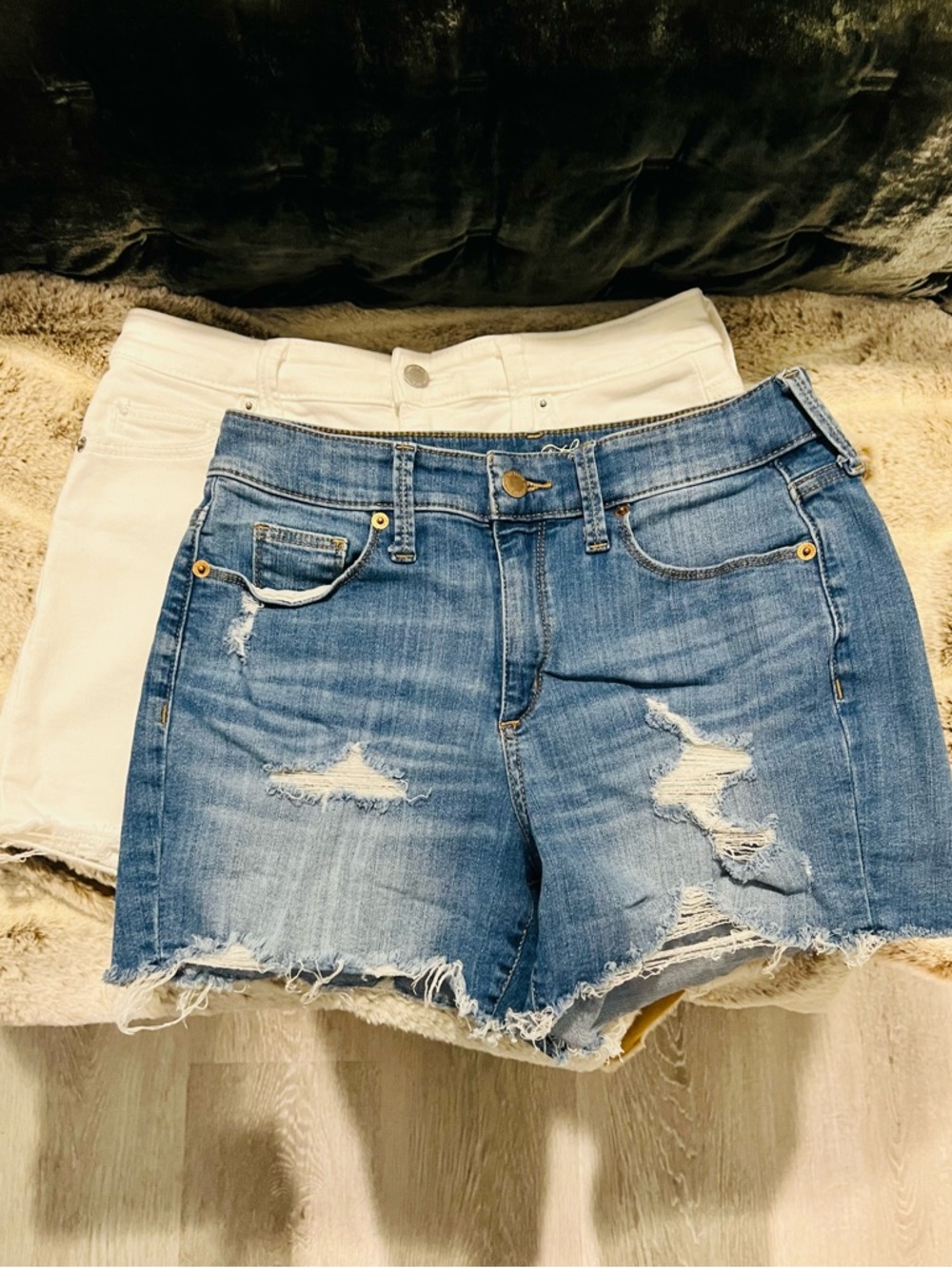 Size 4 Universal Thread Denim Shorts Bundle